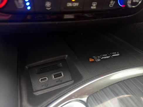 Used 2024 Buick Enclave Premium image 26