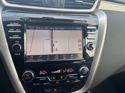 Used 2017 Nissan Murano SV w/ Premium Plus Package image 17