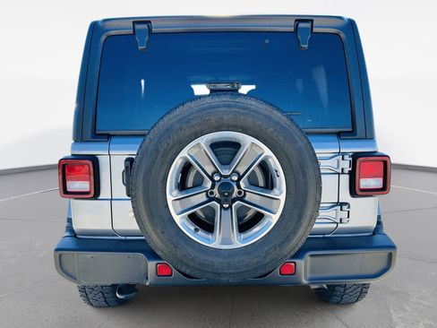 Used 2019 Jeep Wrangler Unlimited Sahara image 31