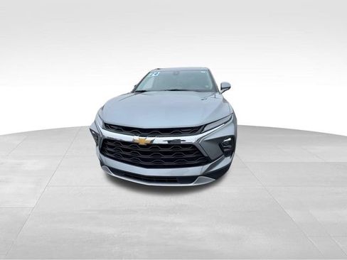 Certified 2024 Chevrolet Blazer LT w/ Convenience Package FWD image 3