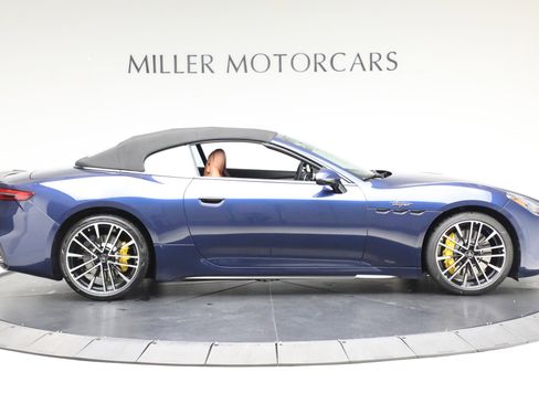 New 2026 Maserati GranCabrio Trofeo image 7