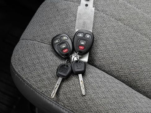 Used 2019 Chevrolet Express 2500 w/ Driver Convenience Package RWD image 52
