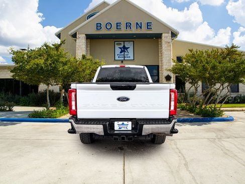 Used 2024 Ford F250 XLT image 4