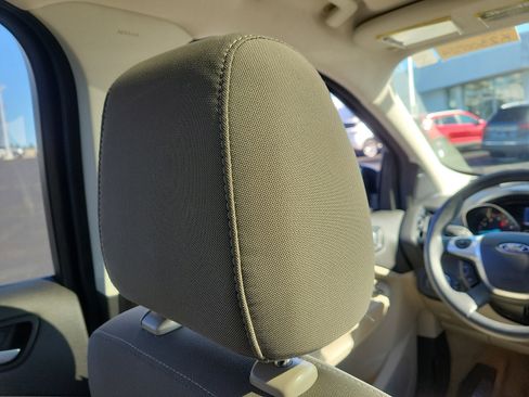 Used 2015 Ford Escape SE image 9