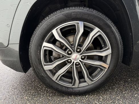 Used 2019 GMC Terrain Denali w/ Advanced Safety Package image 29