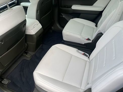 Used 2025 Hyundai Santa Fe Calligraphy image 21