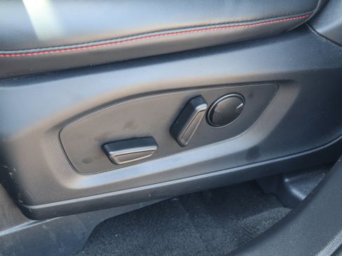 Used 2025 Ford Explorer ST-Line RWD image 29