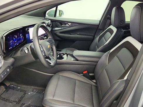 Used 2024 Chevrolet Blazer EV LT AWD/4WD image 18