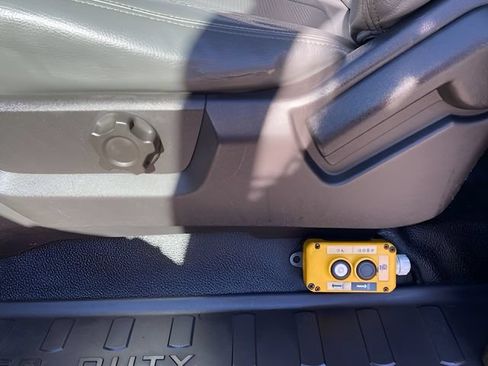 Used 2014 Ford F350 XL w/ Power Equipment Group AWD/4WD image 13