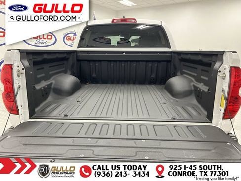 Used 2021 Toyota Tundra SR5 w/ SR5 Upgrade Package AWD/4WD image 11