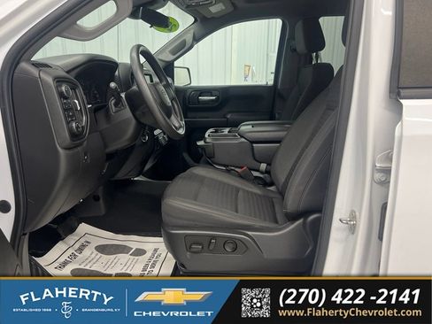 Used 2022 Chevrolet Silverado 1500 Custom Trail Boss AWD/4WD image 9