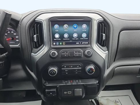 Used 2023 Chevrolet Silverado 2500 LT image 24