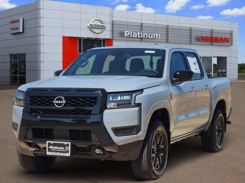 Used 2026 Nissan Frontier SV w/ All-Weather Content Package AWD/4WD image 2