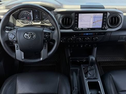 Used 2023 Toyota Tacoma TRD Sport w/ TRD Premium Sport Package AWD/4WD image 12
