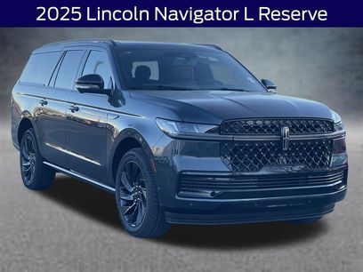 New 2025 Lincoln Navigator L Reserve w/ Jet Appearance Package