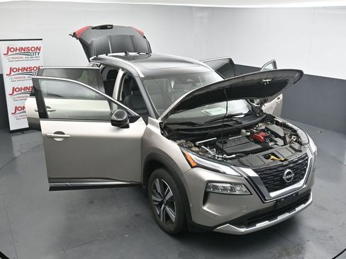 Used 2023 Nissan Rogue Platinum w/ Platinum Premium Package AWD/4WD image 42