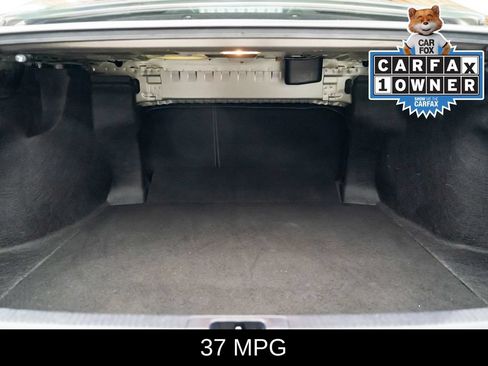 Used 2024 Toyota Camry XSE FWD image 8