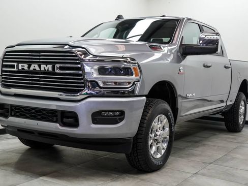 Used 2024 RAM 2500 Laramie w/ Safety Group AWD/4WD image 7