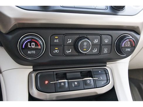 Used 2020 GMC Acadia Denali w/ Denali Ultimate Package AWD/4WD image 24
