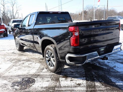 Used 2026 Chevrolet Silverado 1500 LT image 3