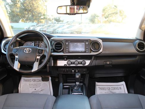 Used 2019 Toyota Tacoma SR5 image 30