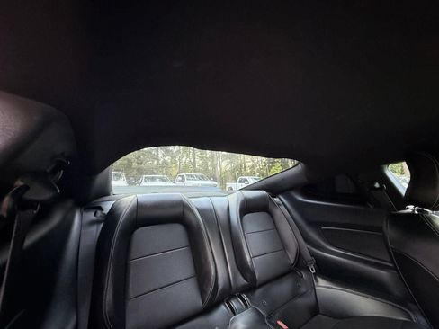Used 2017 Ford Mustang GT Premium RWD image 23