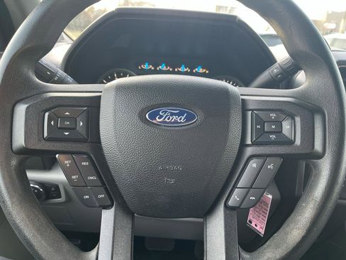 Used 2017 Ford F150 XLT image 11