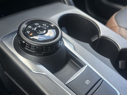 Certified 2025 Ford Bronco Sport Outer Banks w/ Outer Banks Tech Package+ AWD/4WD image 30