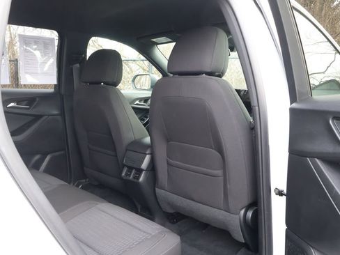 Certified 2025 Chevrolet Equinox LT image 46