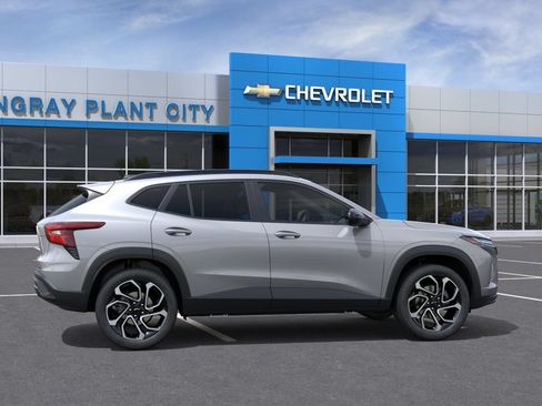 New 2026 Chevrolet Trax RS w/ Driver Confidence Package FWD image 5