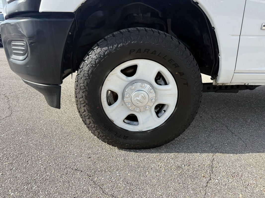 Used 2022 RAM 3500 Tradesman AWD/4WD image 7