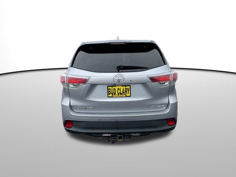 Used 2016 Toyota Highlander XLE image 5