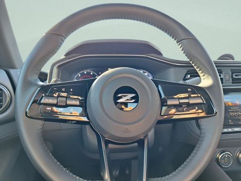 Used 2025 Nissan Z Sport w/ Floor Mat Package image 18