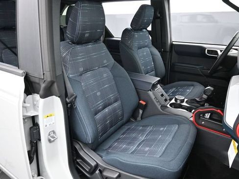 New 2026 Ford Bronco Heritage Edition AWD/4WD image 37