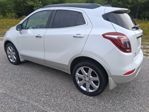 Used 2017 Buick Encore Essence w/ Experience Buick Package AWD/4WD image 7