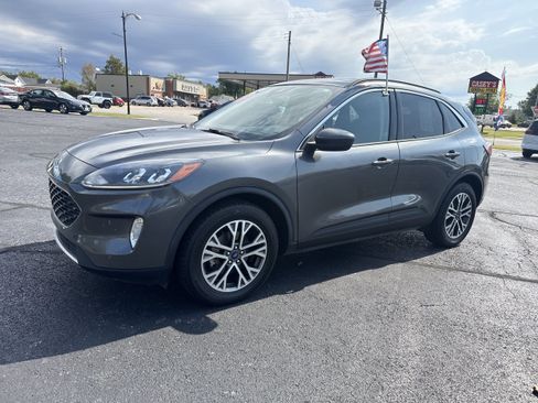 Used 2020 Ford Escape SEL AWD/4WD image 2