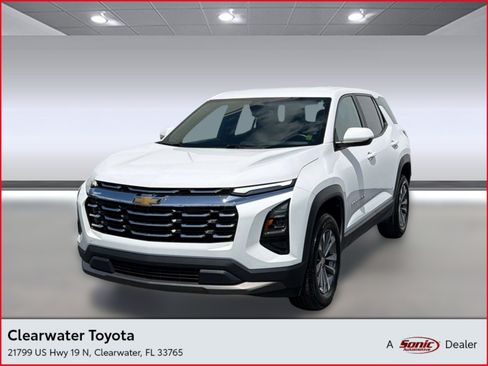 Used 2025 Chevrolet Equinox LT AWD/4WD image 1