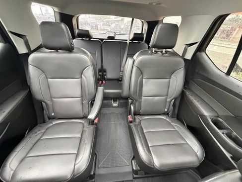 Used 2018 Chevrolet Traverse Premier w/ Redline Edition AWD/4WD image 17