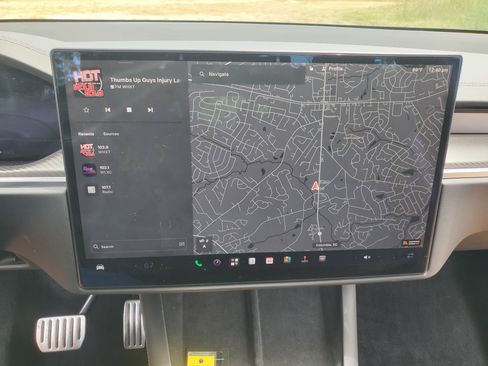 Used 2022 Tesla Model X Plaid AWD/4WD image 32