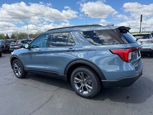 New 2026 Ford Explorer Active w/ Active Comfort Package AWD/4WD image 6