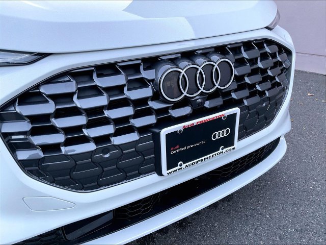 Used 2025 Audi Q5 Premium Plus w/ Premium Plus AWD/4WD image 30