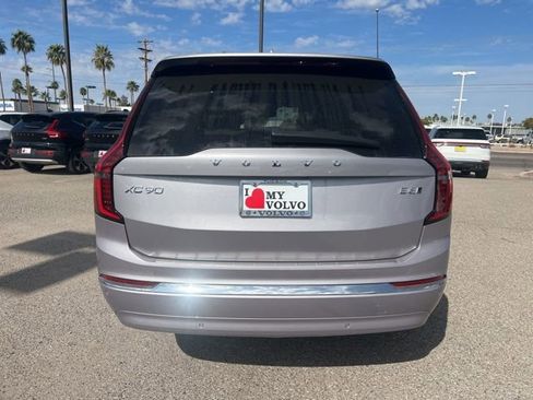 New 2026 Volvo XC90 B6 Plus w/ Protection Package Premier image 5
