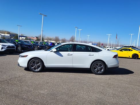 Used 2023 Honda Accord EX image 2