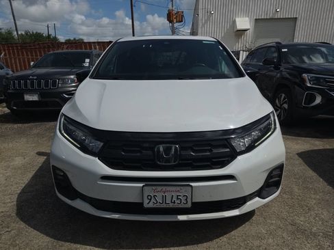 Used 2025 Honda Odyssey Sport-L image 2