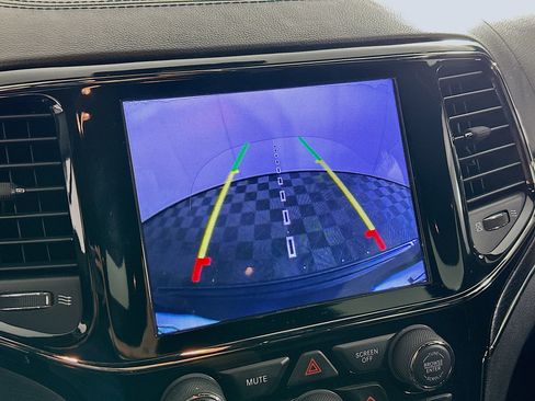 Used 2020 Jeep Grand Cherokee High Altitude image 23