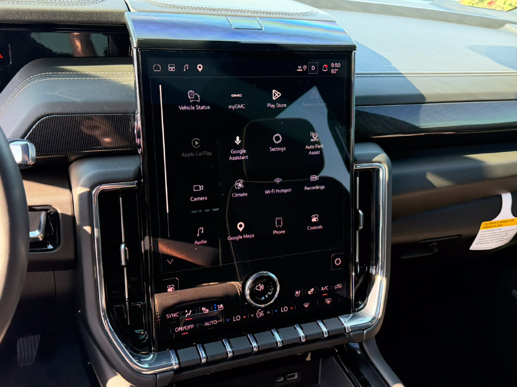 Certified 2026 GMC Yukon XL Elevation w/ Elevation Premium Package AWD/4WD image 47