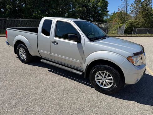 Used 2016 Nissan Frontier SV w/ SV Value Truck Package AWD/4WD image 35