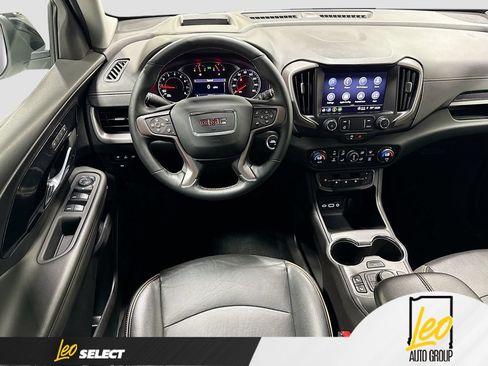 Used 2024 GMC Terrain AT4 w/ Tech Package AWD/4WD image 25