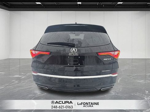 Used 2023 Acura MDX SH-AWD w/ Advance Package image 6