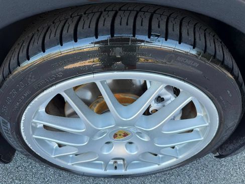 Used 2015 Porsche Panamera RWD image 9